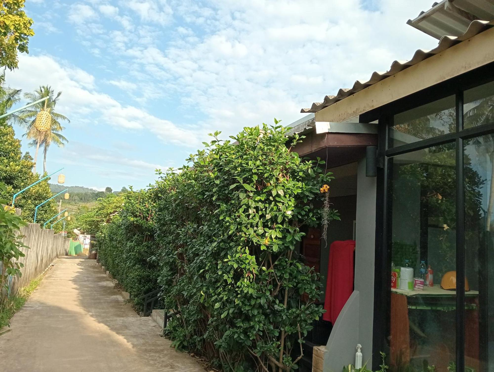 Lanta Beautiful Beach House 란타섬 객실 사진